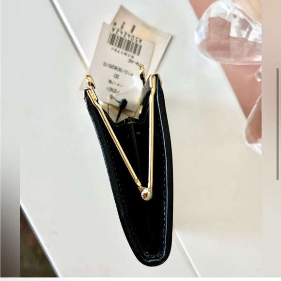 His / Hers Fendi New Vintage Wallets - Picture 14 of 16